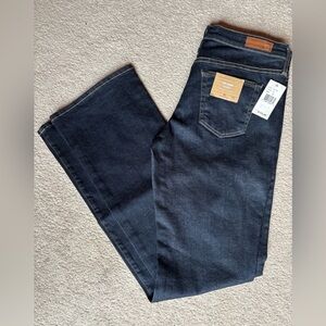 NWT AG Jessie Curvy Bootcut Jean Dark Wash 29